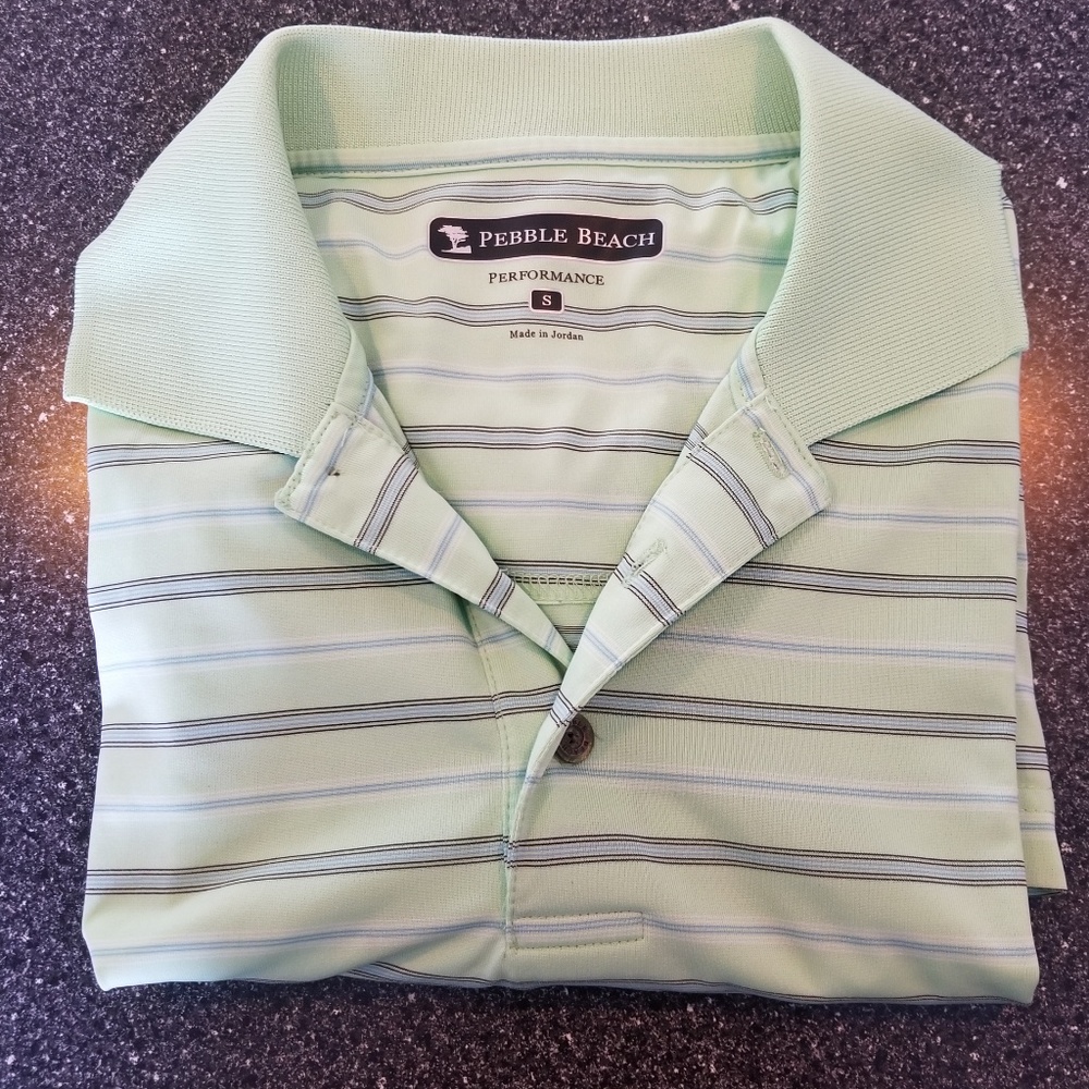 Short sleeve athletic polo